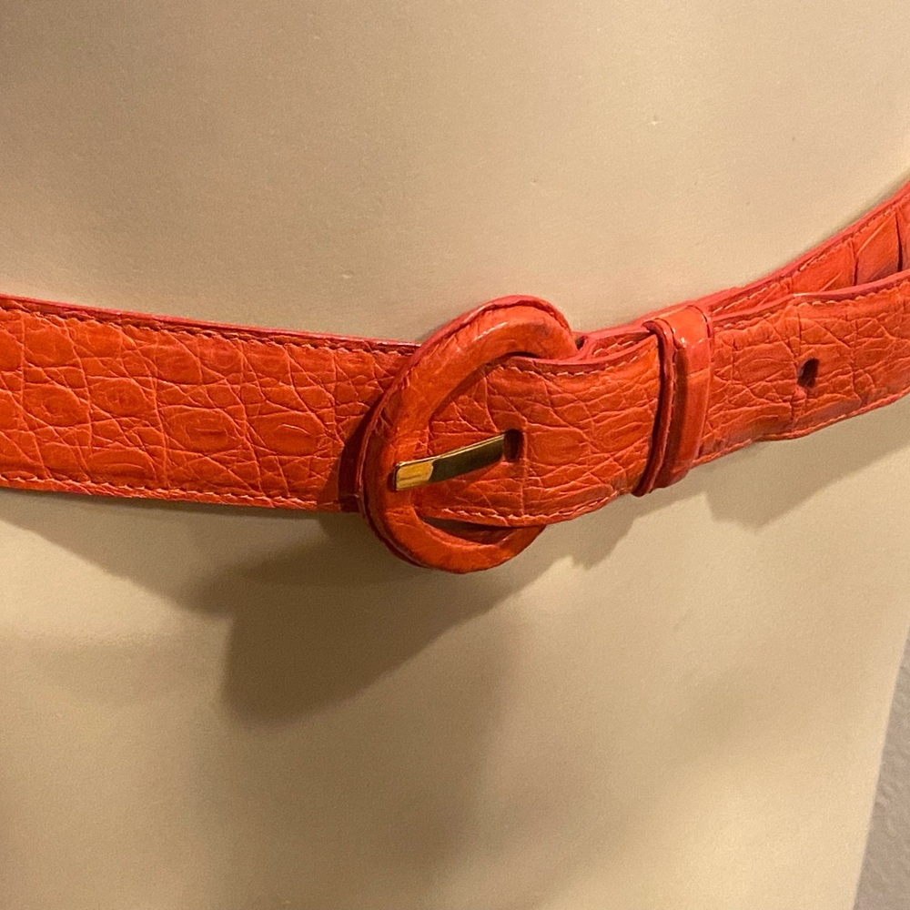 Nancy Gonzalez Elegant reddish orange crocodile Belt Sz small 1.25 inches